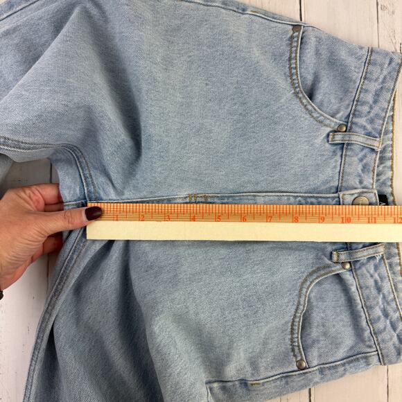 Afends Light Wash Cotton Denim High Rise Mom Straight Cropped Leg Jeans Size 2 - Picture 12 of 15